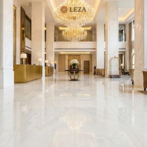 Cloudy Onyx White sảnh khách sạn